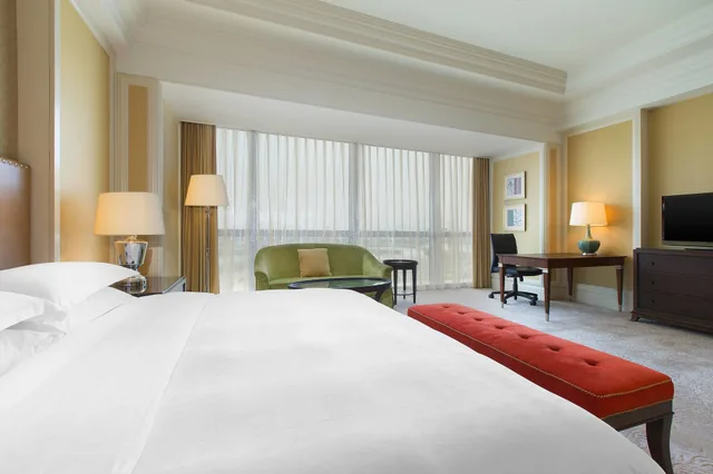 Premier, King Bed, City View, Sheraton Fuzhou Hotel 1/4
