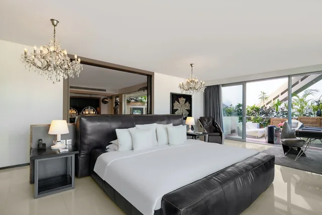 Grand, Lagoon, Deluxe, Suite, King Bed، Hotel Eclat Beijing, an SLH Hotel 1/2