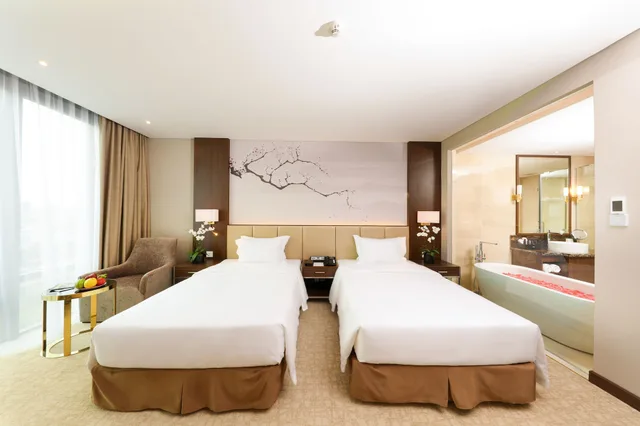 Deluxe Twin, Grand Vista Hanoi 1/5