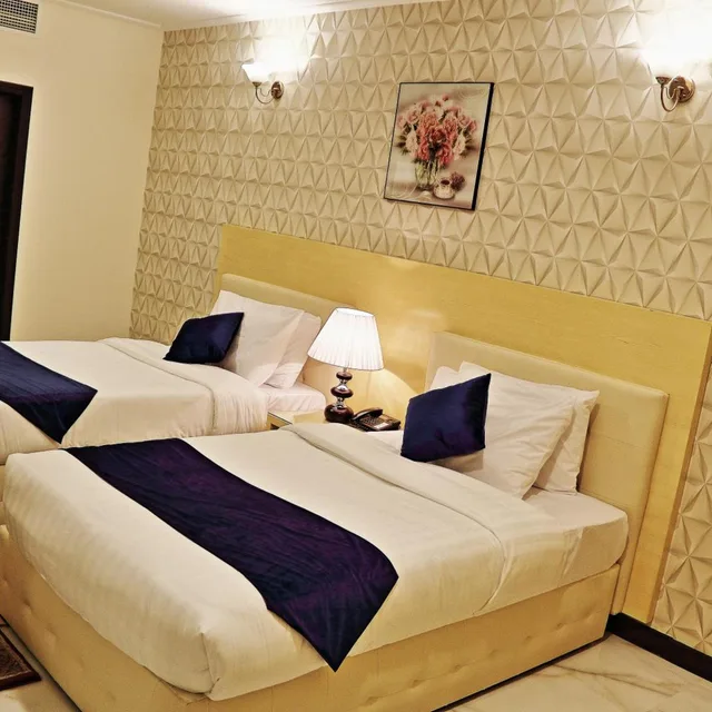 غرفة بسريرين منفصلين، Bahrain International Hotel 1/10