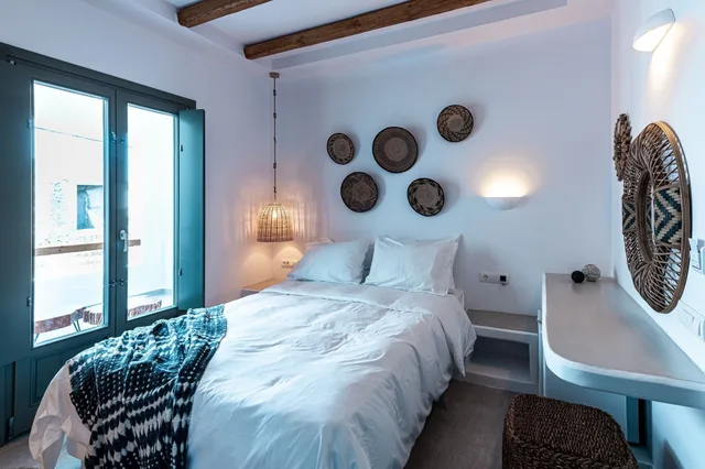 Premium, Queen Bed, Street View، Bohemian Luxury Boutique Hotel - Adults Only 1/2
