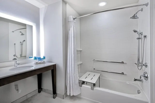 غرفة قياسية بسريرين كوين لذوي الإعاقة، Holiday Inn Express & Suites Round Rock - Austin N 3/5