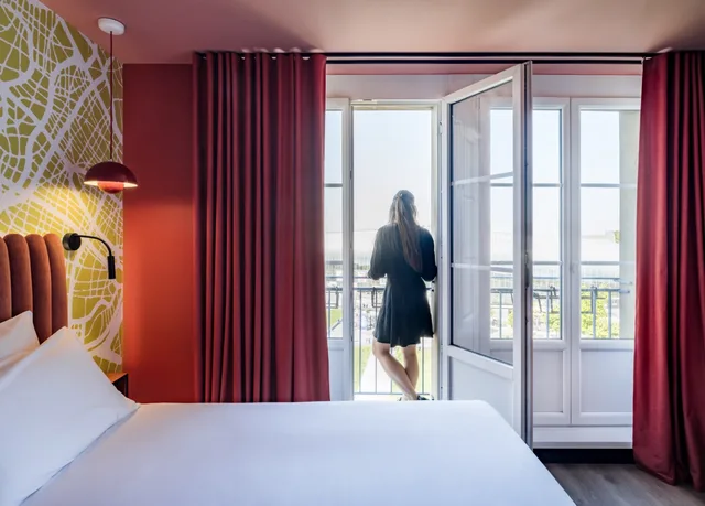 غرفة ديلوكس ثلاثية، Le Grand Hotel 6/8