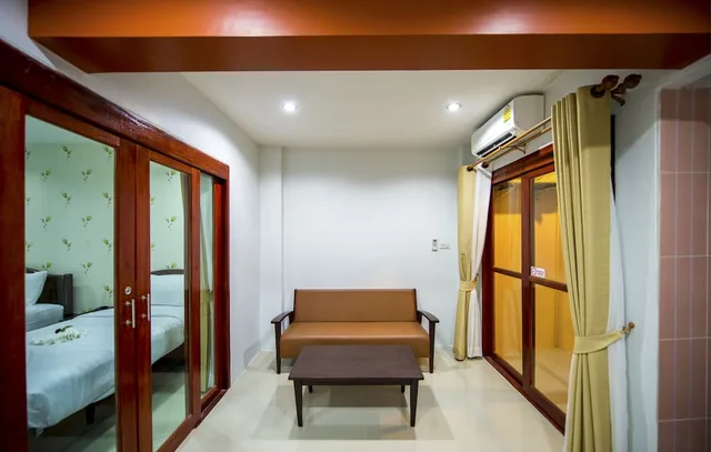 غرفة عائلية بسرير كينج وسريرين منفصلين، DOUNGTA ANDA HOTEL 7/10