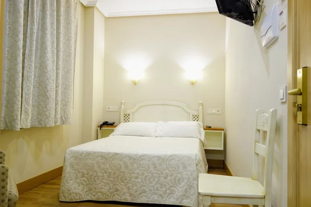 غرفة مفردة، Hostal Toledo 14/17