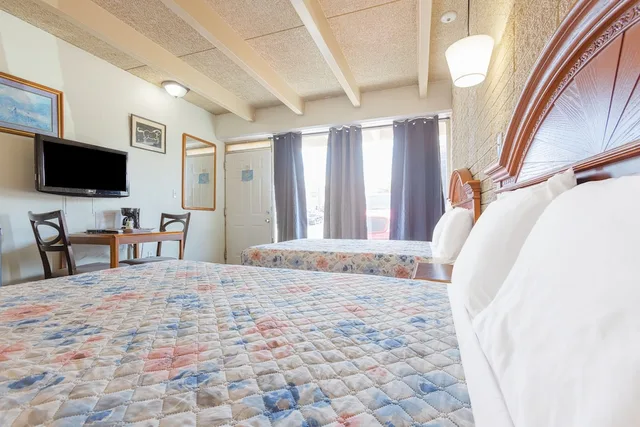 2 Full Beds Non-Smoking، Sonrise Inn Lincoln Hwy By OYO 8/10
