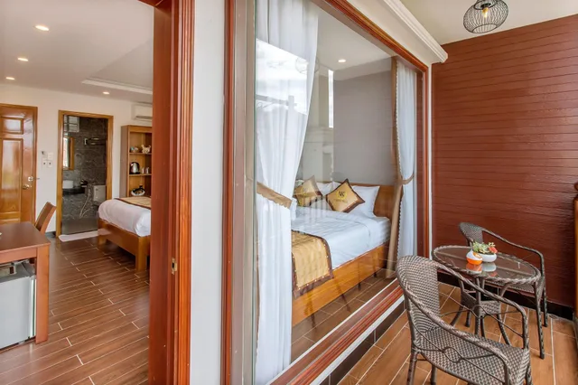 غرفة عائلية بإطلالة على المدينة بشرفة، Hoi An Vi Khoa Villa 9/10