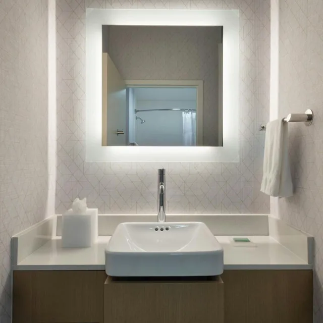 جناح بسرير كينج مع سرير سحّاب إضافي مع أريكة لذوي الإعاقة، SpringHill Suites Lancaster Palmdale 7/10