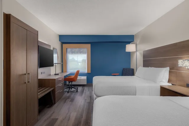 غرفة قياسية بسريرين كوين، Holiday Inn Express Myrtle Beach-Broadway at the Beach 3/6