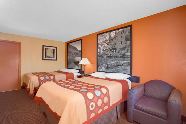 غرفة بسريرين مزدوجين لذوي الإعاقة، Super 8 By Wyndham Monticello Ar 5/8