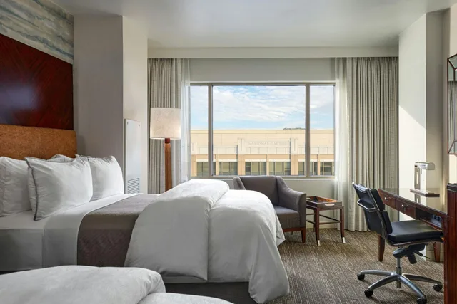 غرفة بسريرين مزدوجين بإطلالة على المدينة، The Westin Washington National Harbor 5/13