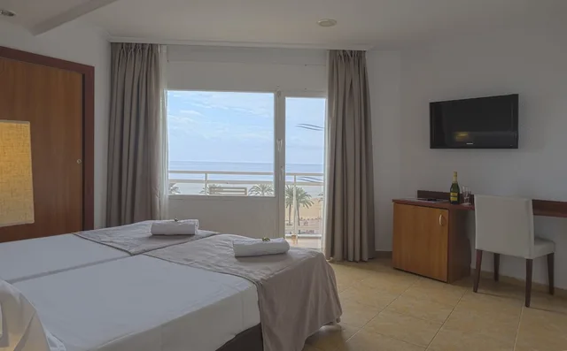 Room, Double or Twin Bed, Sea View, Balcony, Rosamar & Spa 2/3