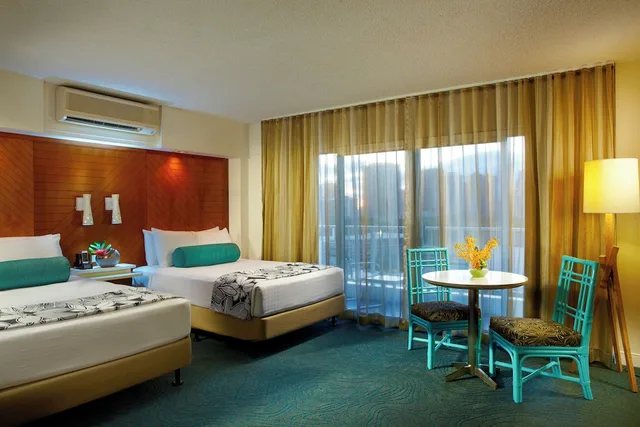 جناح كلوب بسرير مزدوج، Oasis Hotel Waikiki 2/4