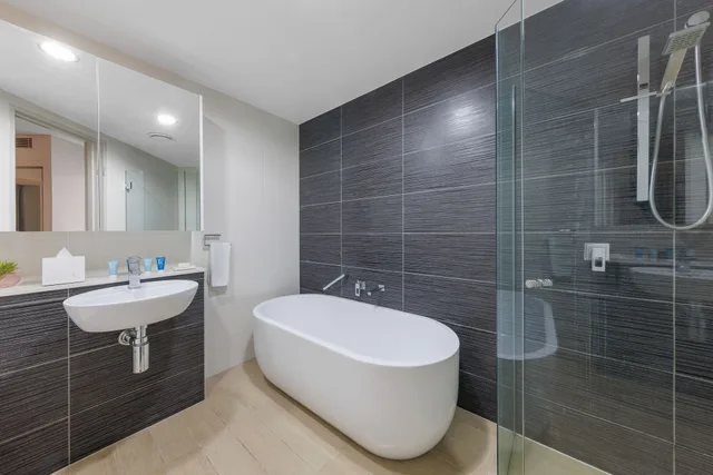 Altitude, 2 Bedrooms, Suite, 2 King Beds, Meriton Suites Herschel Street 2/3