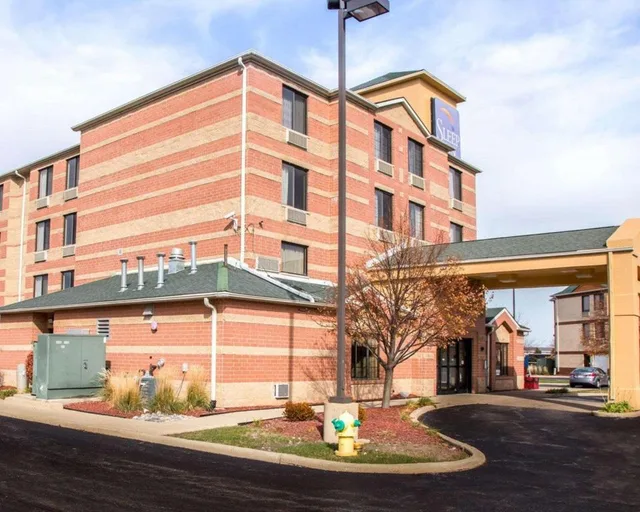 Upgrade, King Bed، Sleep Inn Tinley Park I 80 Near Amphitheatre Convention Center 1/1