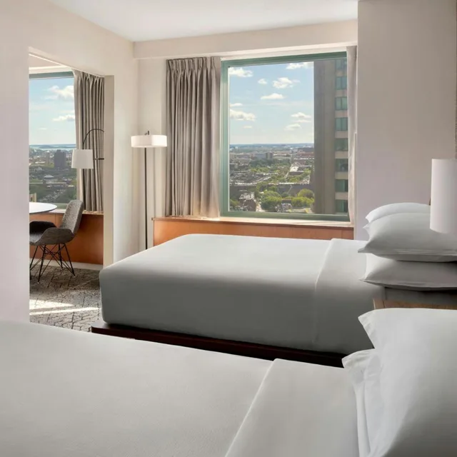 جناح جونيور بسريرين مزدوجين مع أريكة، SHERATON BOSTON HOTEL 3/10