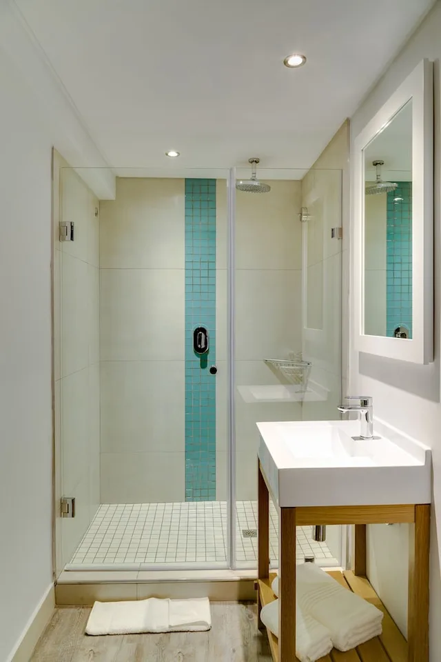 جناح جونيور بسرير كينج للمدخنين، Protea Hotel by Marriott Cape Town Sea Point 7/8