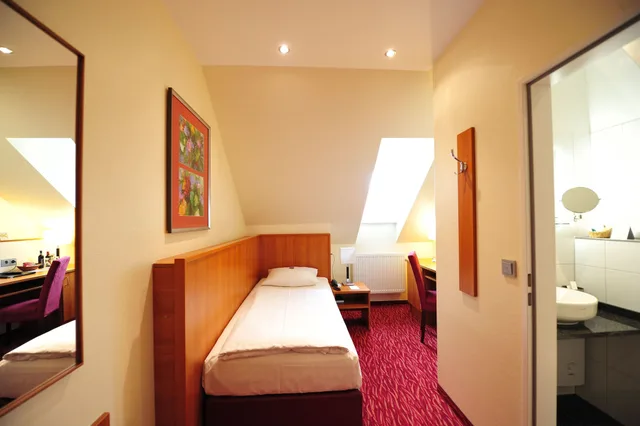 غرفة كومفورت مفردة بسرير فردي، Fruehlings Hotel 2/8