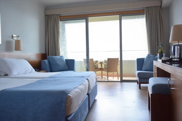غرفة سوبيريور بسريرين منفصلين أو سرير مزدوج بإطلالة على البحر، Madeira Regency Cliff - Adults Only 1/6