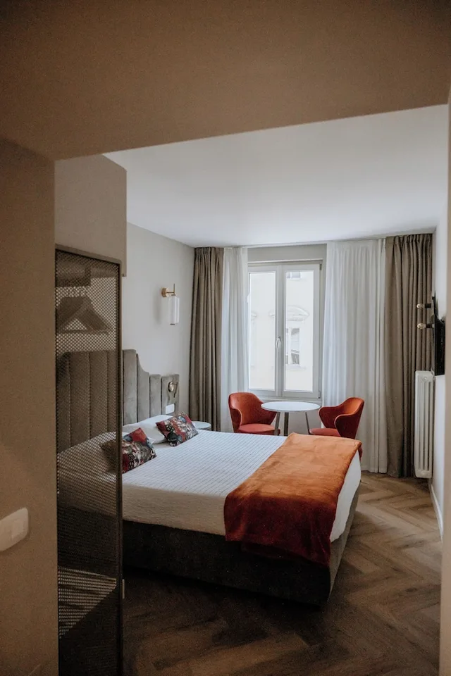 Superior, Queen Bed, Hotel Garni Venezia 2/9