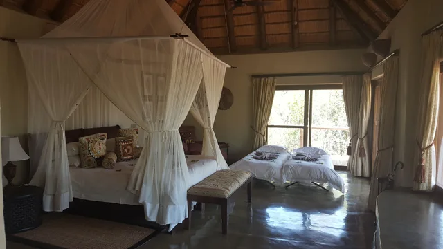 1 Bedroom, Luxury, Twin Beds, Park View, Motswiri Private Safari Lodge 1/5