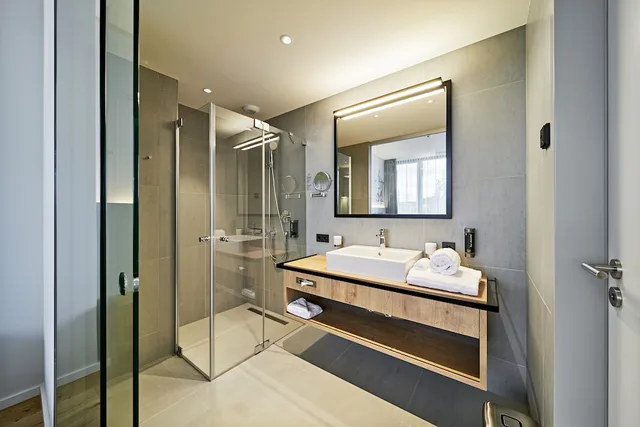 غرفة كومفورت بسرير كينج بشرفة، Hotel Federwerk 5/5
