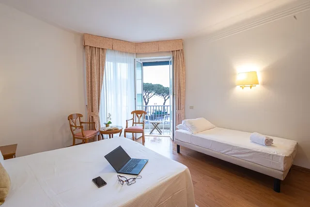 جناح جونيور ثلاثي بإطلالة على البحر بشرفة، LVG Hotel Collection - Majestic 6/10