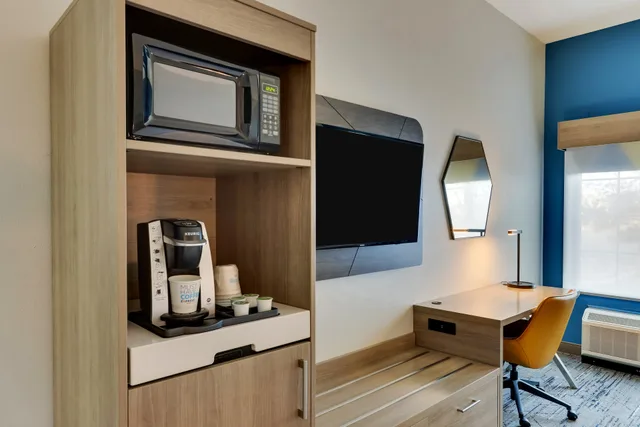 غرفة قياسية بسرير كينج، Holiday Inn Express Suites Ardmore An Ihg Hotel 5/5
