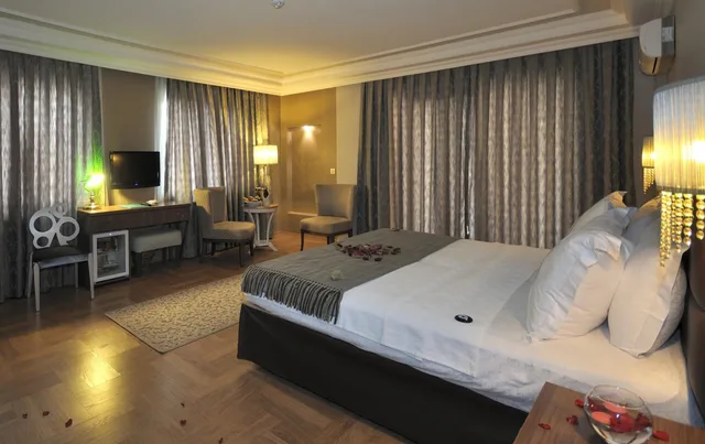 غرفة ديلوكس بسرير مزدوج، Grand Atakum Hotel 4/4