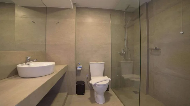 جناح عائلي سوبيريور بسرير كينج بغرفتين مع أريكة، Akron Seascape Resort 6/8
