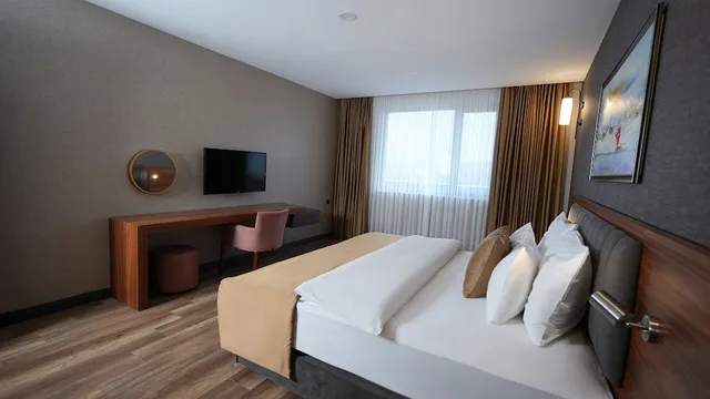 غرفة سوبيريور بسرير كينج، Hilas Thermal Resort & Spa 2/4