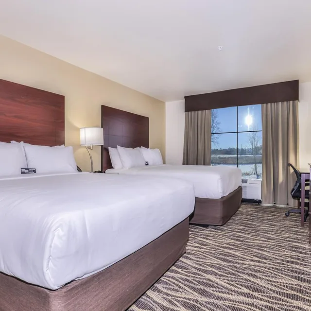استوديو بسرير كوين مع أريكة، Cobblestone Hotel & Suites - Rhinelander 1/3