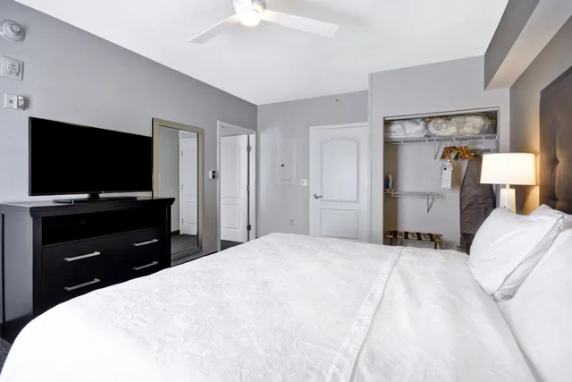 جناح بسرير كينج لذوي الإعاقة، Homewood Suites By Hilton Ithaca 3/5