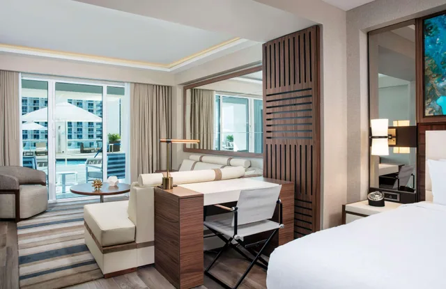 غرفة بإطلالة على البحر بغرفتي نوم، Conrad Fort Lauderdale Beach 4/7