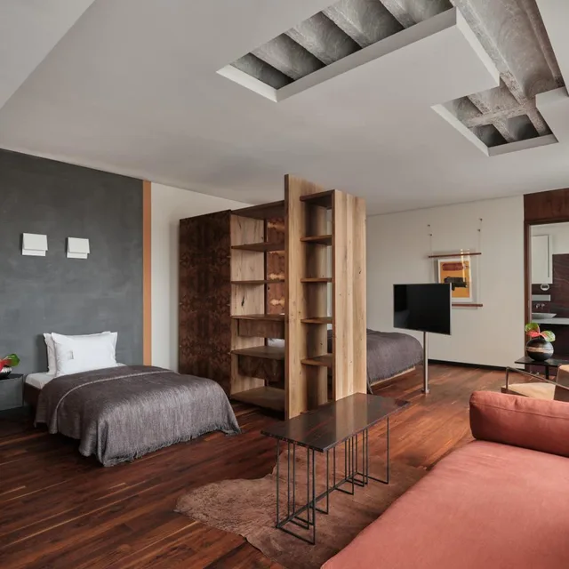 جناح عائلي، Hotel Warszawa 1/4