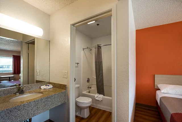 غرفة ديلوكس بسرير كوين، Motel6 Sparks, NV - Airport - Sparks 4/6