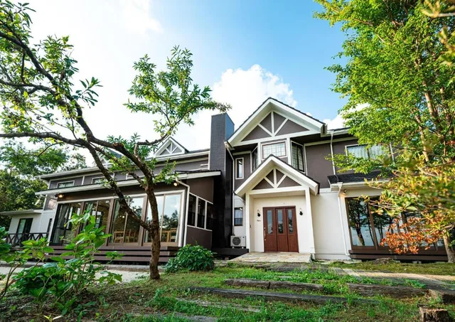 غرفة صغيرة بسريرين منفصلين بحمام مشترك، Akagawa Onsen Spaju (Aso Kuju National Park) 1/6