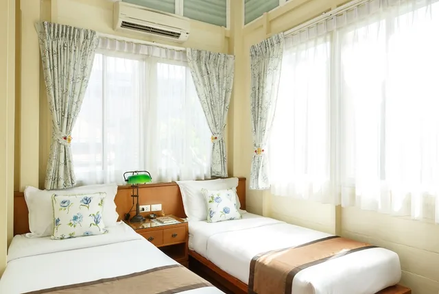 غرفة بسريرين منفصلين، Baan Dinso Hostel 1/3