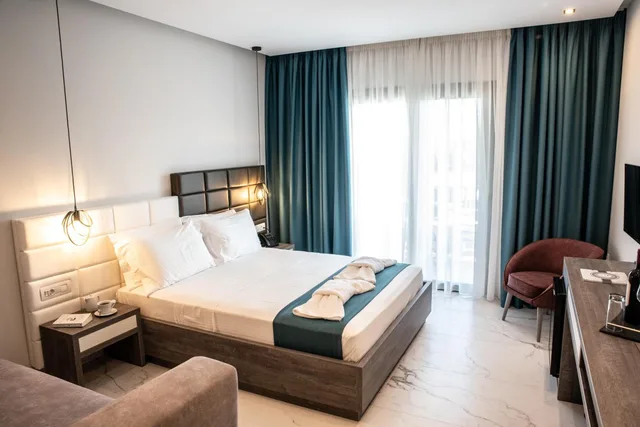 غرفة ديلوكس ثلاثية، Lagaria Hotel 2/6