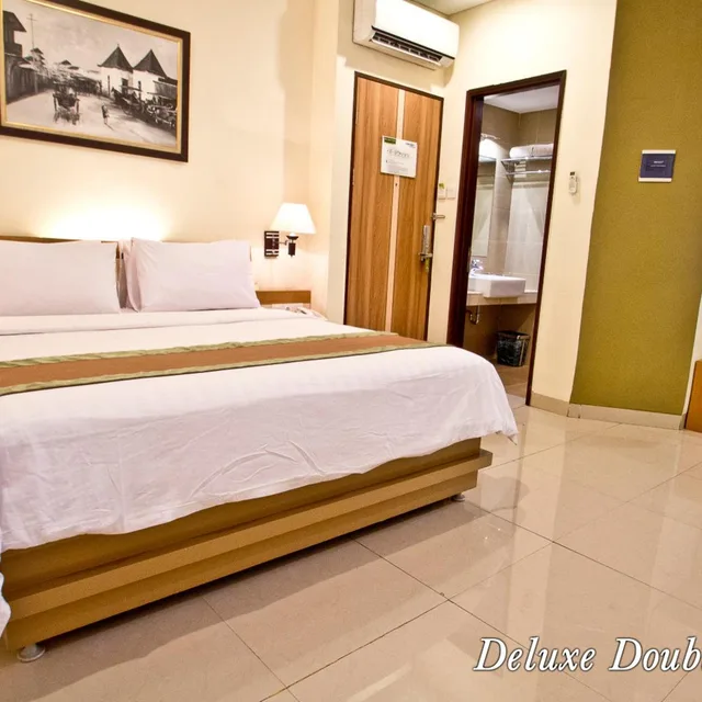 غرفة ديلوكس بسرير كينج، De Batara Hotel 1/8