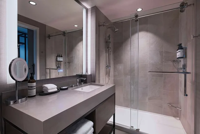 Regency, Suite, King Bed, Sofa، Hyatt Regency Baytown - Houston 2/2