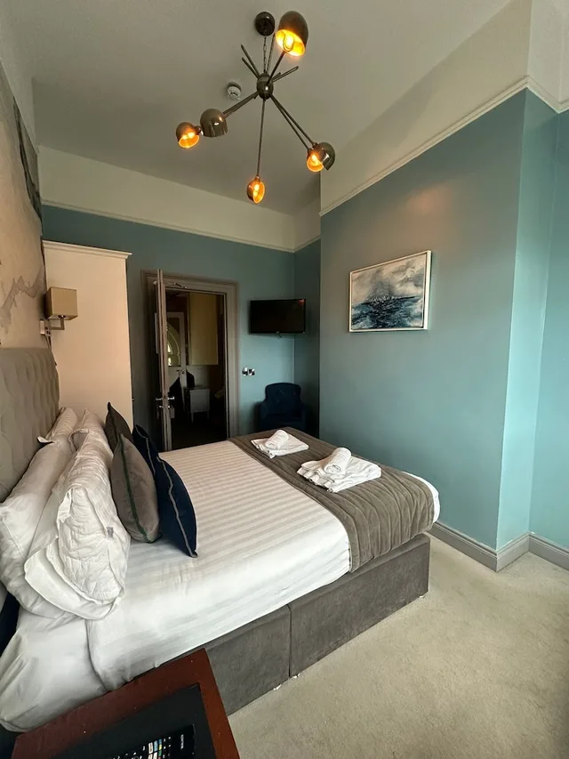 Duchess, Double Bed، The Strand Hotel 1/10