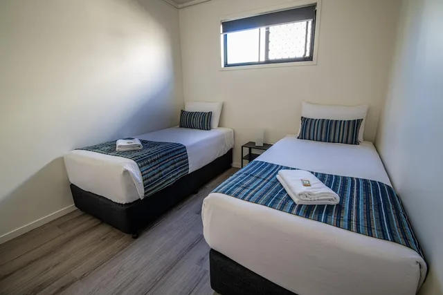 كابينة سوبيريور بسرير كوين بغرفتي نوم، Ingenia Holidays Taigum Formerly Colonial Village 1/5