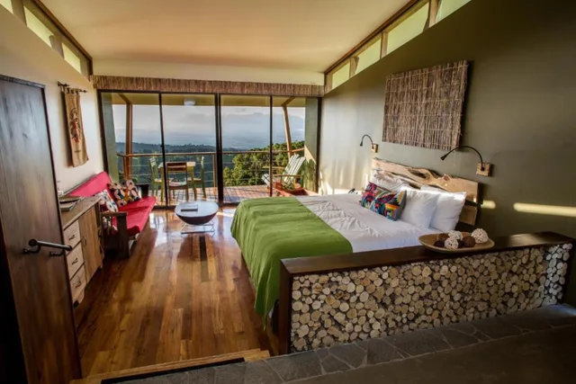 Suite, King Bed, Chayote Lodge 1/1