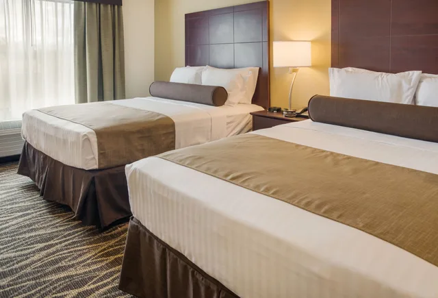 Room, 2 Queen Beds, Accessible, Cobblestone Inn & Suites - Ashland 2/7
