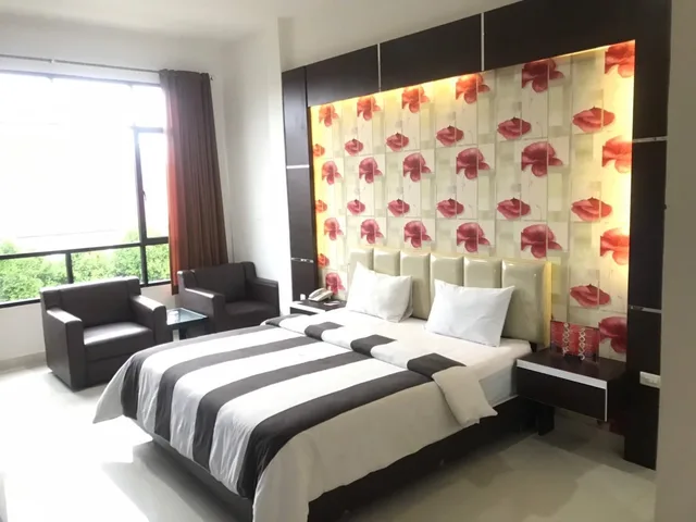 Suite, Villa, King Bed، Hotel Harmony In Pontianak 1/1