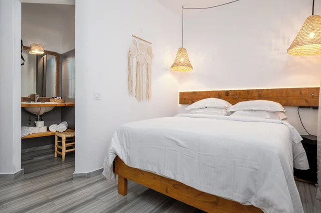 Junior Suite, King Bed, Sofa, PAROSLAND HOTEL 1/10