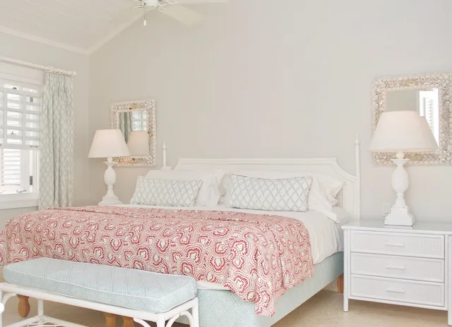 Suite, King Bed, Ocean Front، Cobblers Cove 2/2