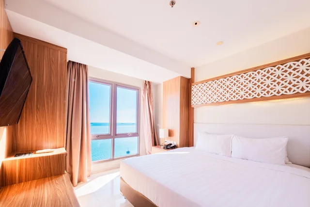 غرفة عائلية بإطلالة على البحر بغرفتي نوم، Astara Hotel Balikpapan 1/4