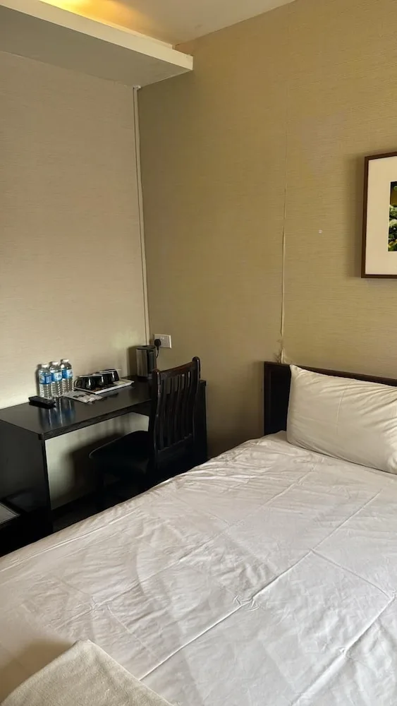 Room, Triple, 3 Beds, City View, The Quay Hotel Little India 3/10